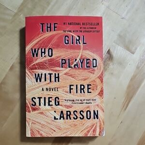 3 for $10 📖 The Girl Who Played with Fire by Stieg Larsson - EUC